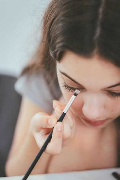 Eyeshadow Primers: Find the Best for 15-Hour Wear